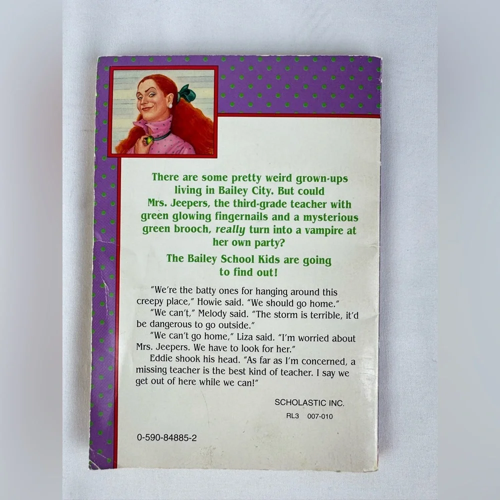 Vintage 1996 The Adventures of The Bailey School Kids Chapter Book